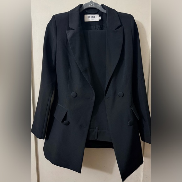 ASOS 4th & Reckless Webb double breasted blazer & Webb wide leg pants in Black - Picture 5 of 7